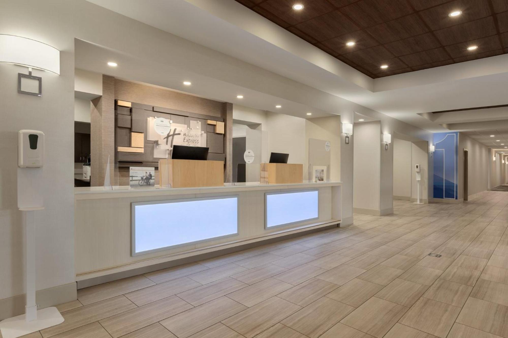 Holiday Inn Express Hotel & Suites Opelika Auburn By Ihg Exterior foto