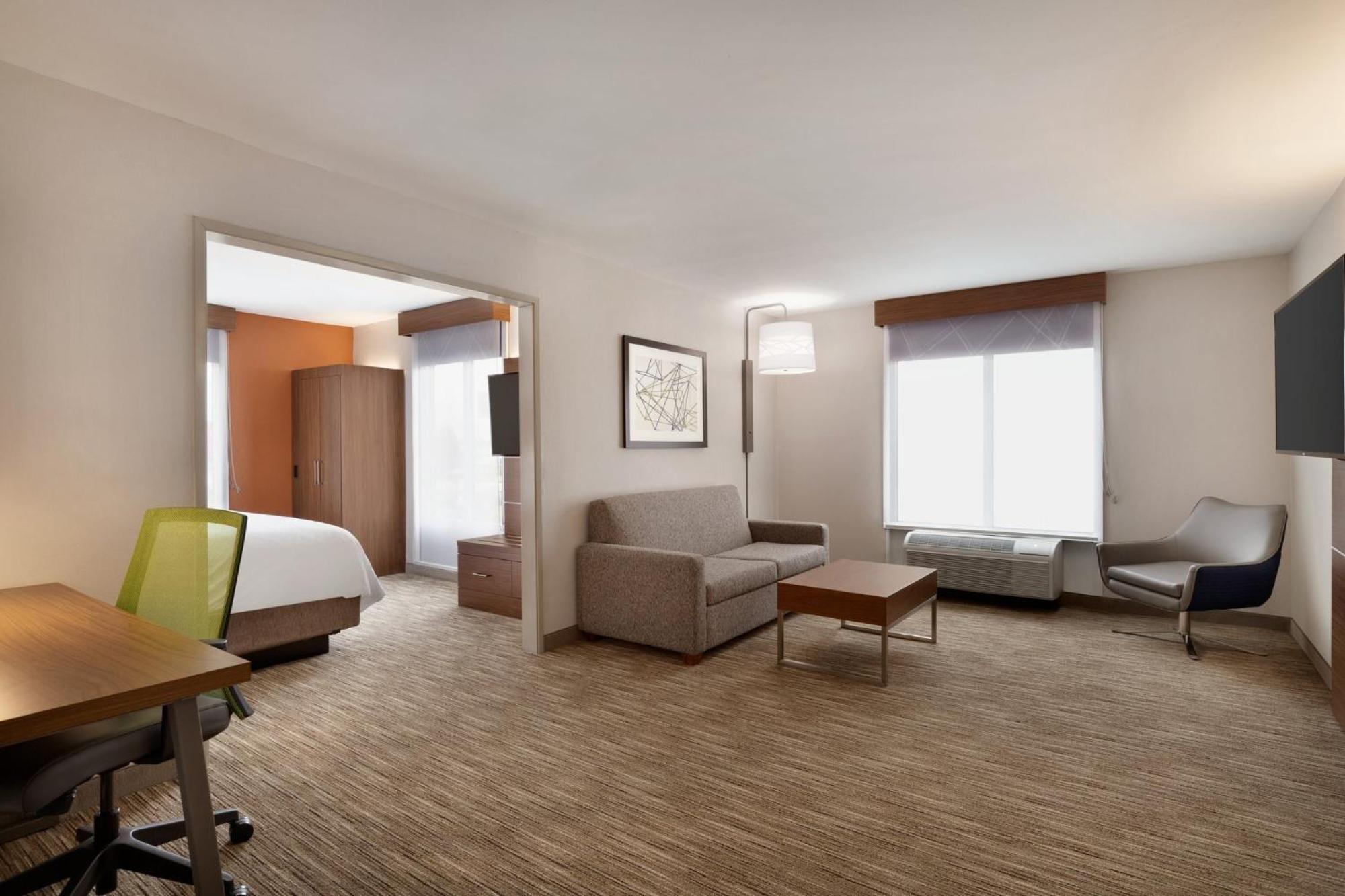 Holiday Inn Express Hotel & Suites Opelika Auburn By Ihg Exterior foto